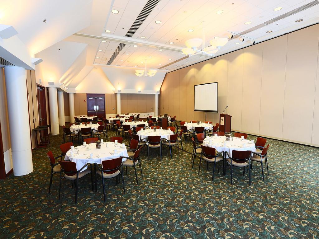 Haworth Inn & Conference Center Holland Esterno foto