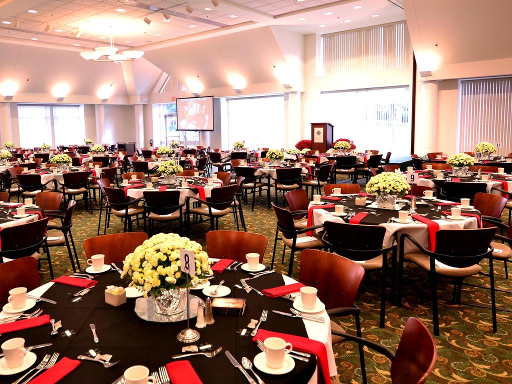 Haworth Inn & Conference Center Holland Esterno foto